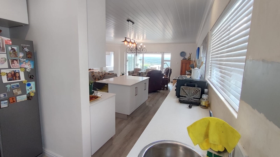 3 Bedroom Property for Sale in Stilbaai Wes Western Cape